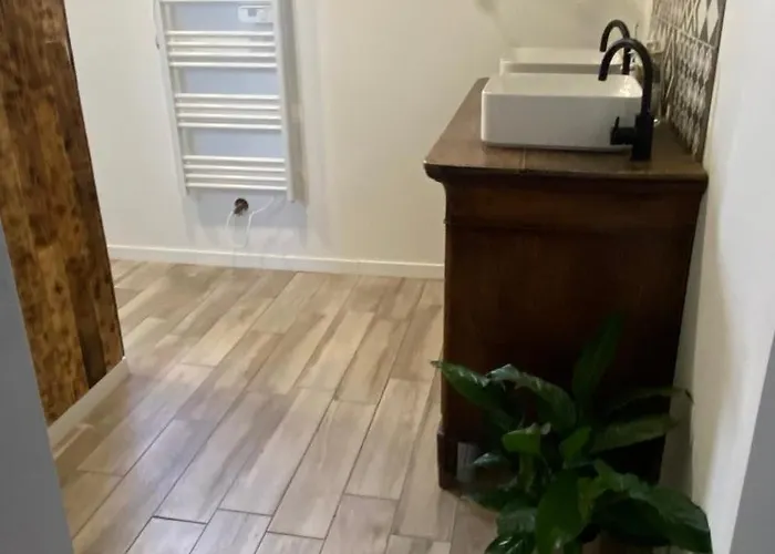 Camping Maison De Charme 3 Saligny-sur-Roudon